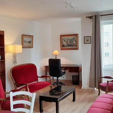 Le Quai De Juillet קאין