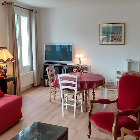 Le Quai De Juillet Caen